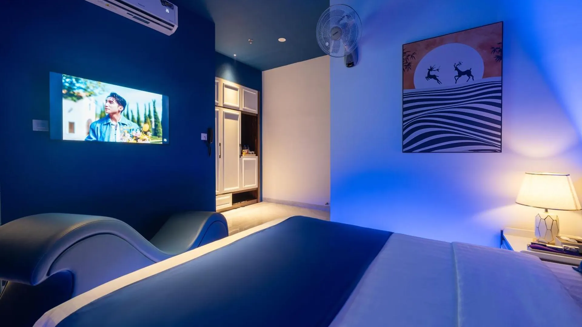 Chiic House 8 - Khach San Tinh Yeu Hotel Da Nang Love hotel